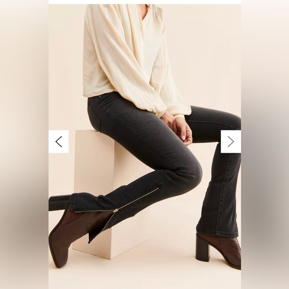 BDG Ankle-Zip Skinny Jean size 29